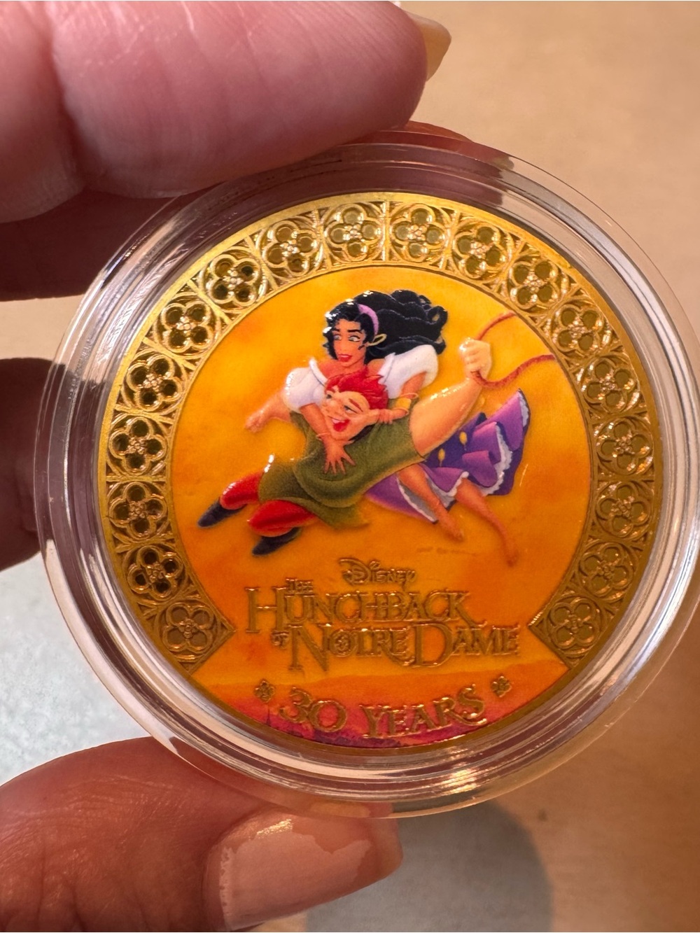D23 Ultimate Disney Fan Event Hunchback Notre Dame 30th Medallion Coin In Case